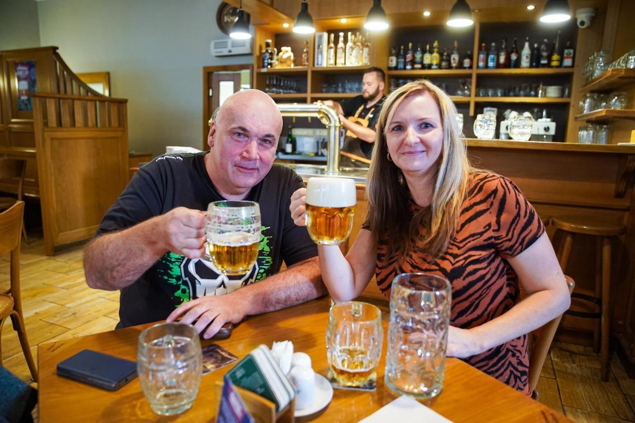 Pension U Tri Sedlaku Ceske Budejovice Buitenkant foto