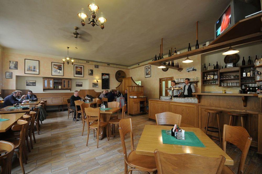 Pension U Tri Sedlaku Ceske Budejovice Buitenkant foto