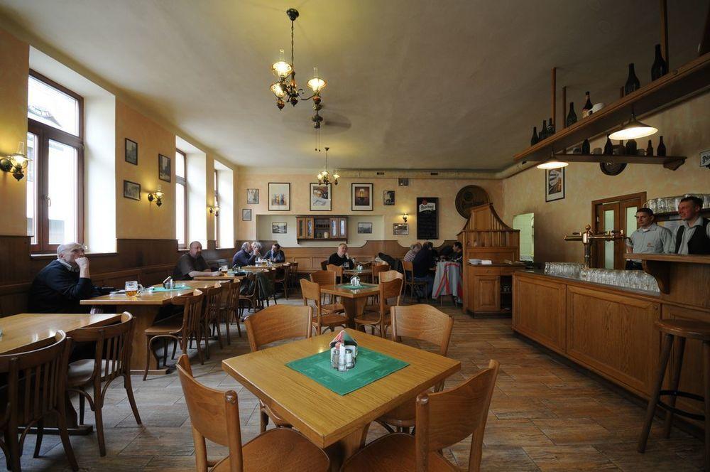 Pension U Tri Sedlaku Ceske Budejovice Buitenkant foto